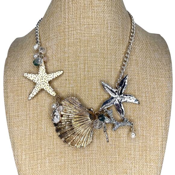 Seashell Themed Statement Necklace Oversized Shell Necklace - Picture 2 of 8